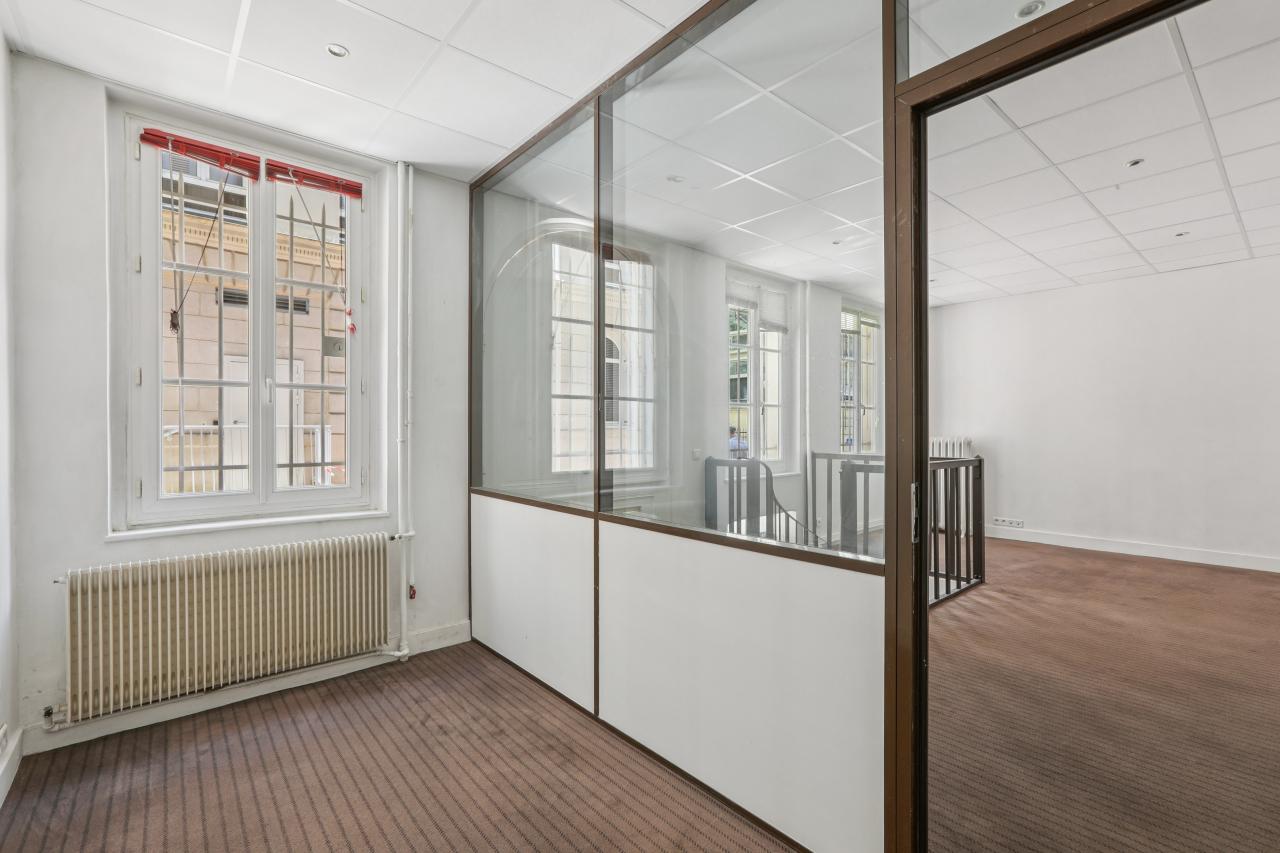 Bureau Paris 70m² Location bureau Paris OLBUR2427122 5